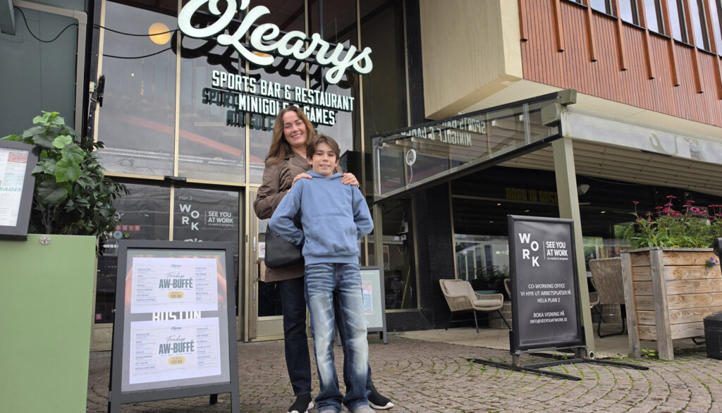 O’Learys Vällingby med barn – vi testar nya Payday Buffet och äventyrsgolf
